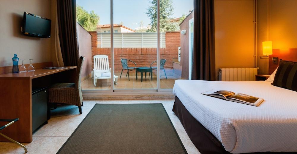 Park Sedo Aparthotel Rubí Dış mekan fotoğraf
