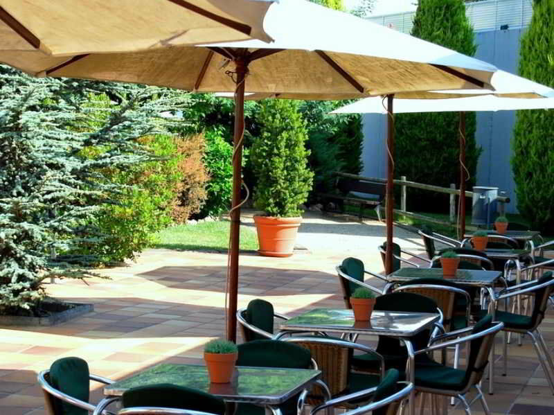 Park Sedo Aparthotel Rubí Dış mekan fotoğraf