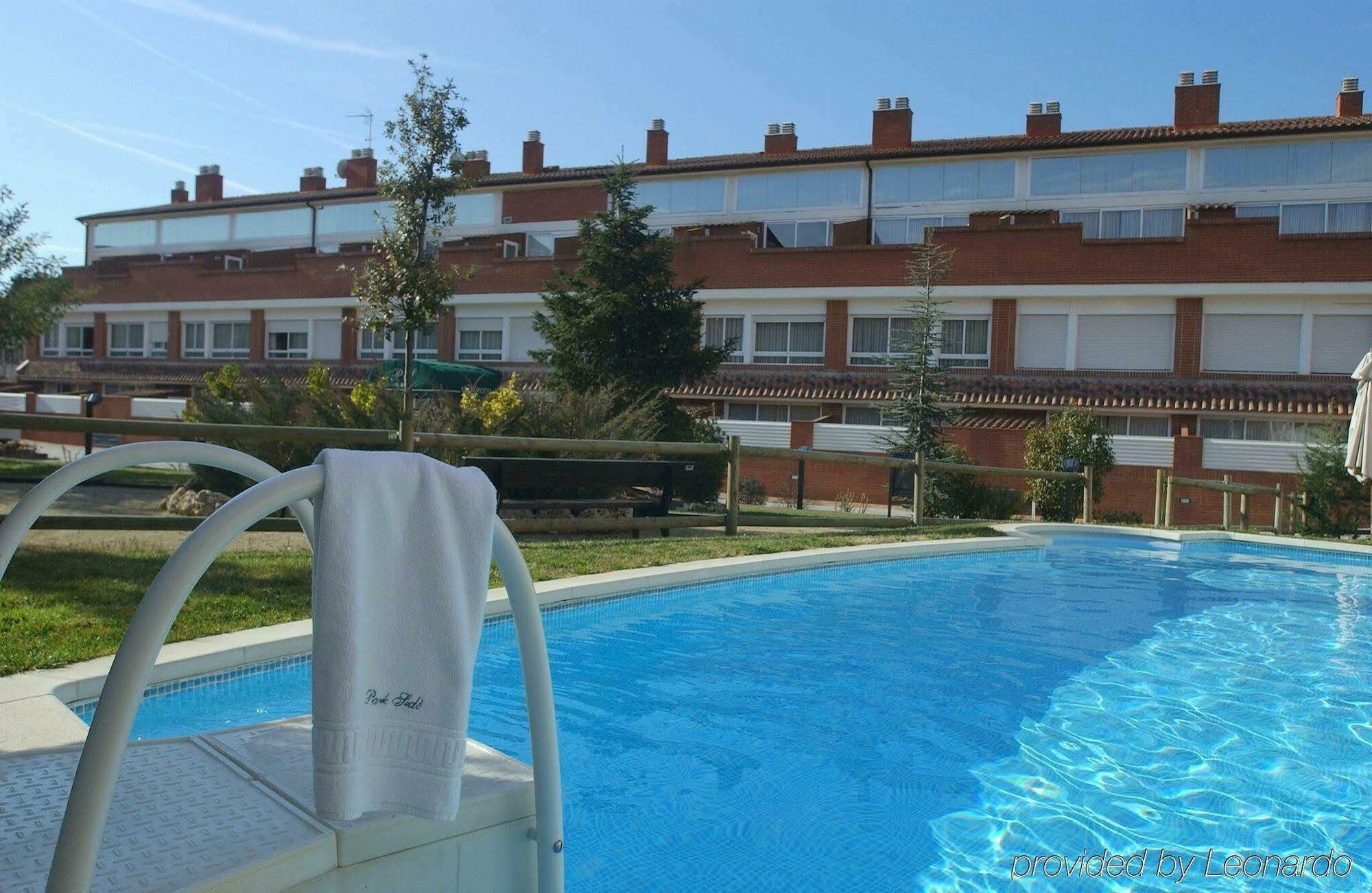 Park Sedo Aparthotel Rubí Dış mekan fotoğraf