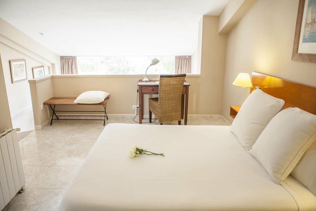 Park Sedo Aparthotel Rubí Dış mekan fotoğraf